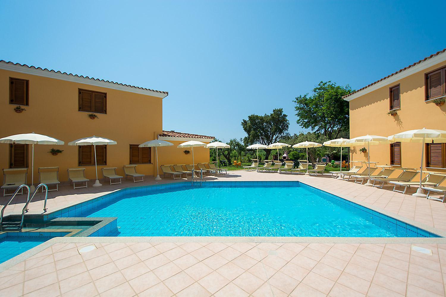 Residence Cala Viola Cala Liberotto Exteriör bild
